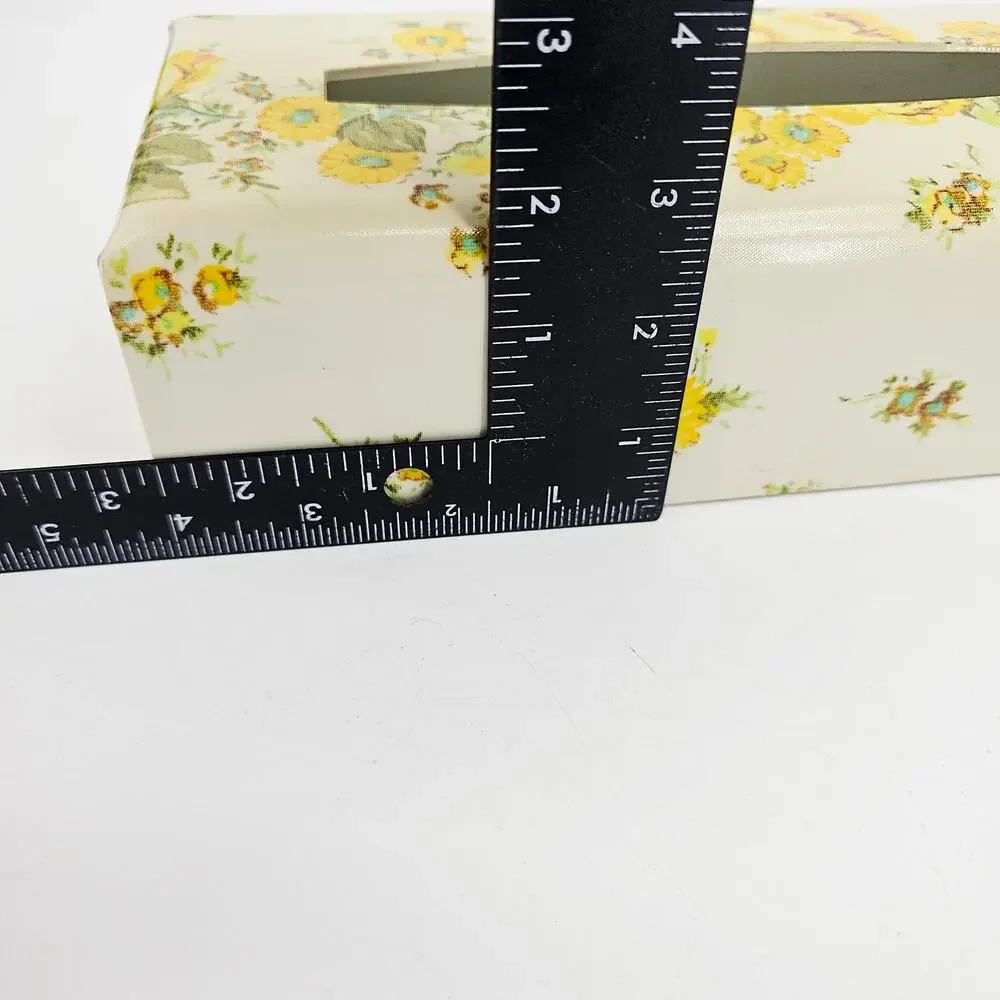 Vintage 60s Plastic Tissue Box Cover White Yellow Flowers MCM Flower Cottagecore